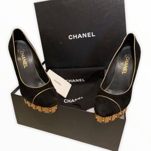 Chanel Pumps Size 38